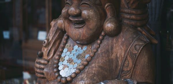 Lauging Buddh